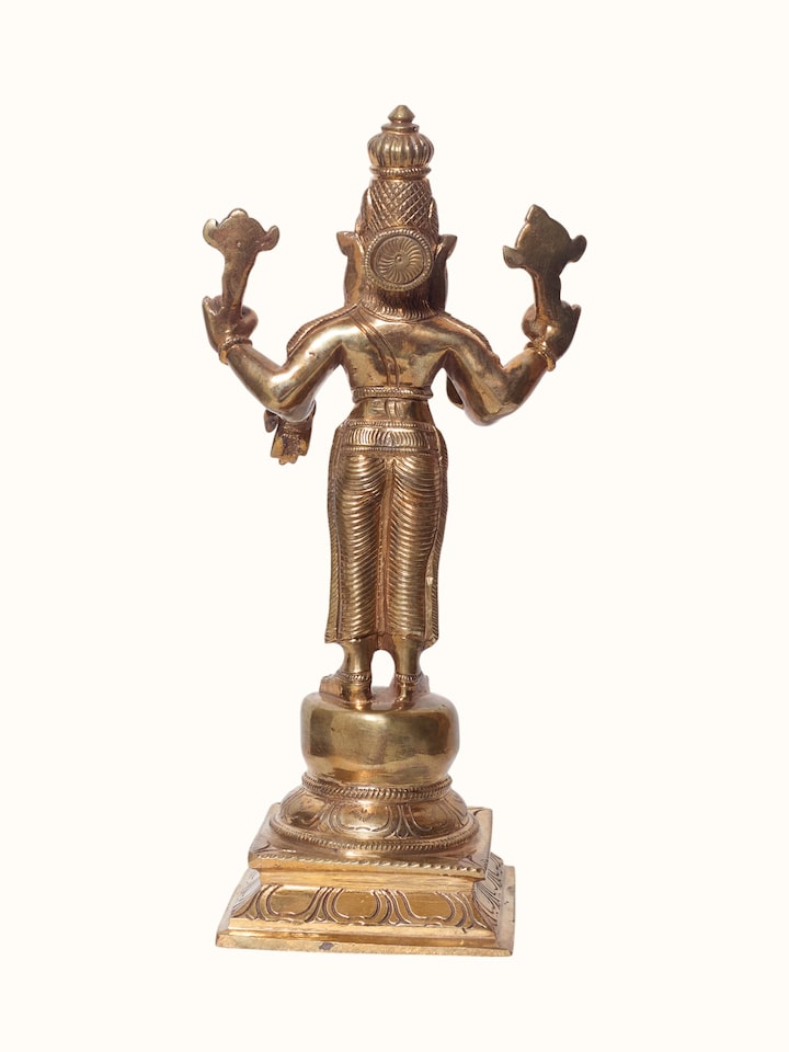 Close-up of the Bronze Cast Dasavatar Idol craftsmanship