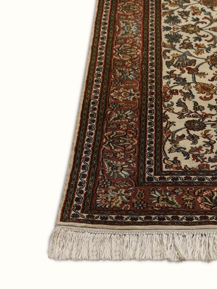 Traditional Persian Ivory Tabriz Kashmir Silk Hand-knotted Rug
