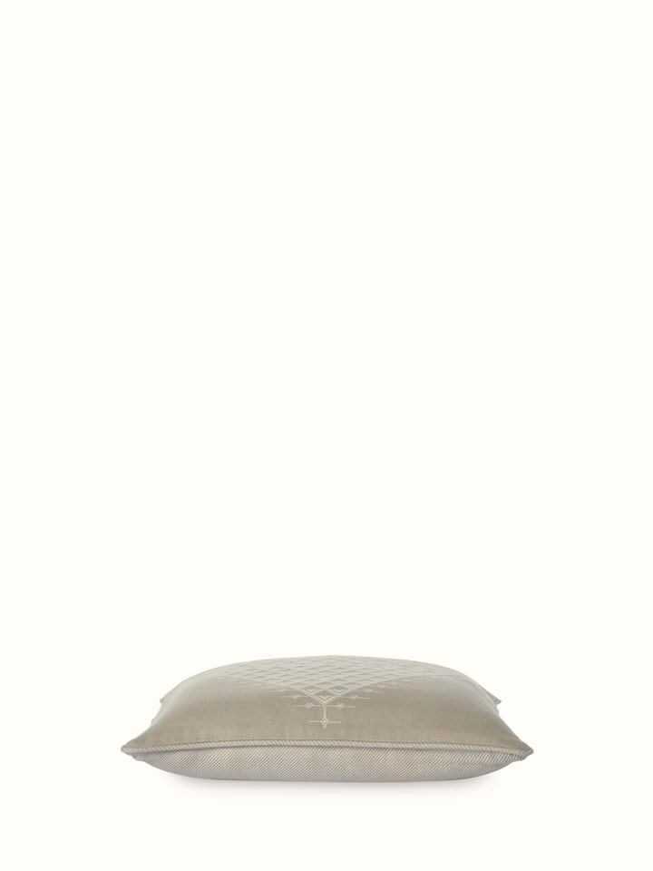 Godna Beige Diamond Buta Cotton Handwoven Pattu Cushion Cover