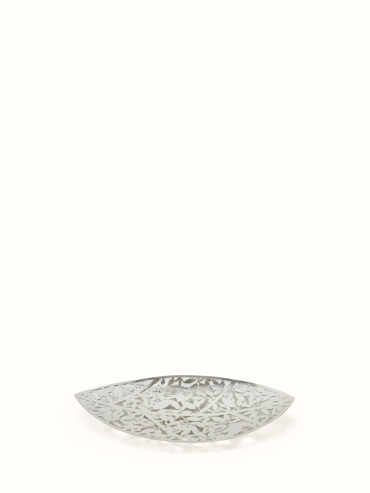Silver-plated leaf platter with intricate detailing and a shiny finish, perfect for serving and decorative purposes.
